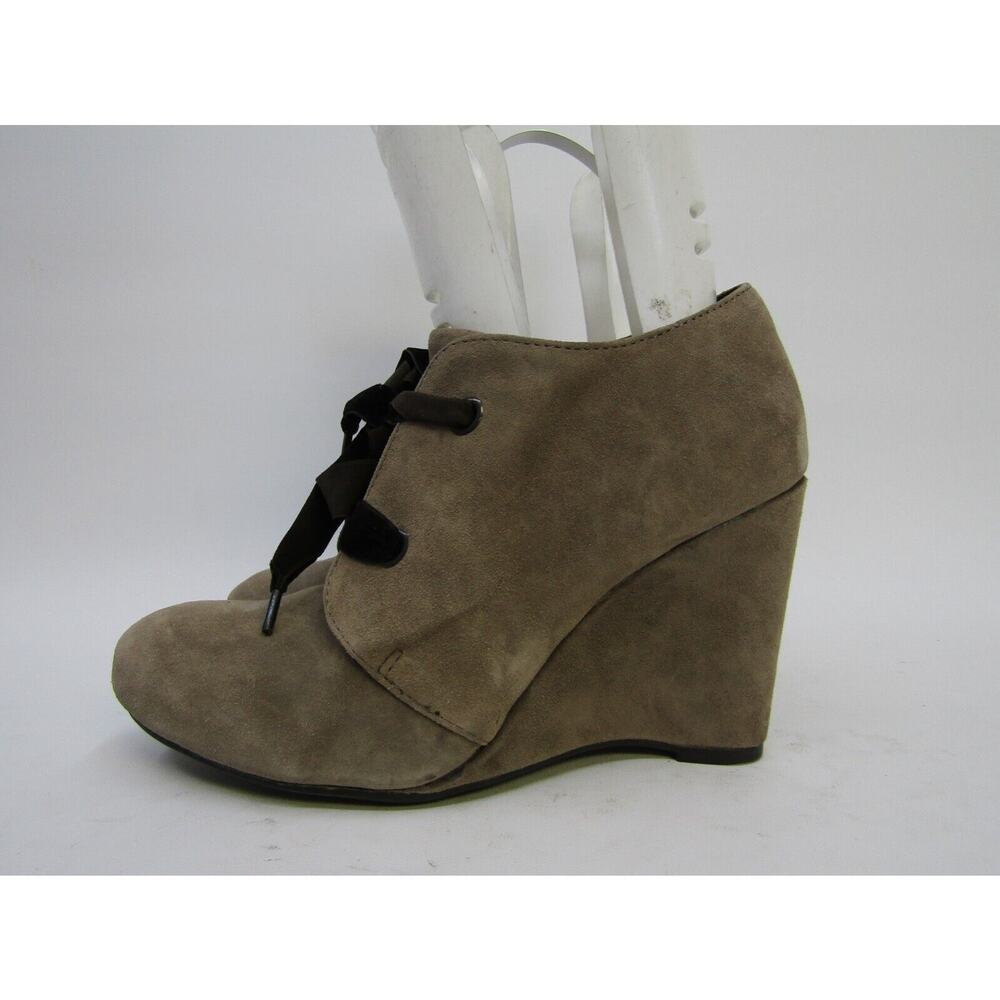 BORN Womens Size 9.5 M Brown Suede Laces Wedge Laces Ankle Fashion Boots Bootie